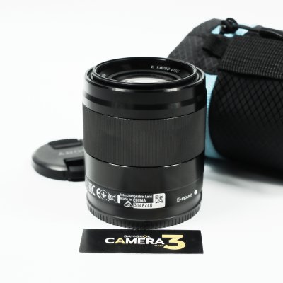 E50mm F1.8 OSS