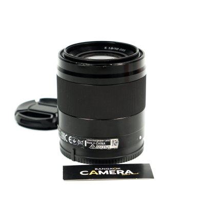 E50mm F1.8 OSS