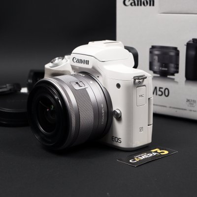 Canon EOS M50