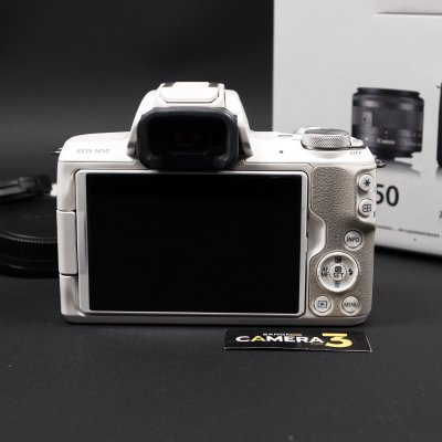 Canon EOS M50