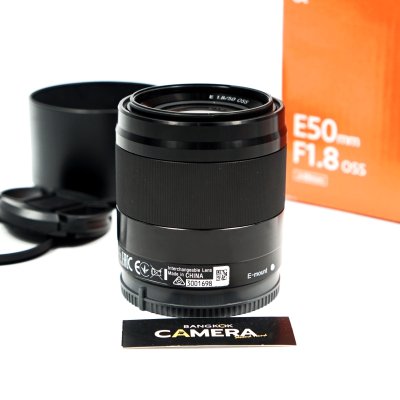 E50mm F1.8 OSS