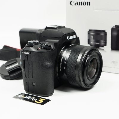 Canon EOS M50