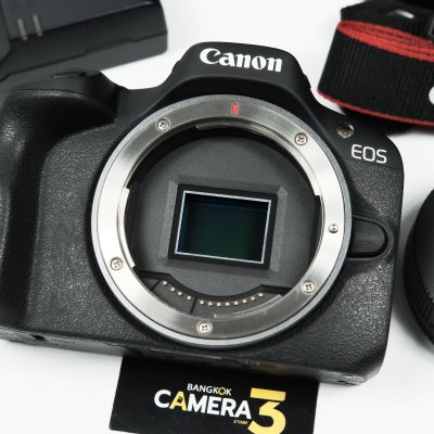 Canon EOS R50