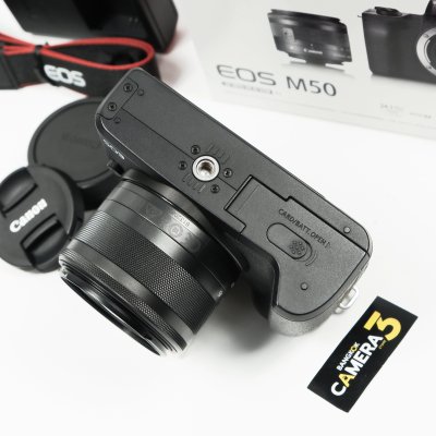 Canon EOS M50