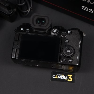 Lumix S5