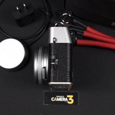 Fujifilm X100V