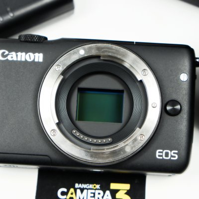 Canon EOS M10