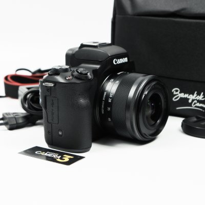 Canon EOS M50