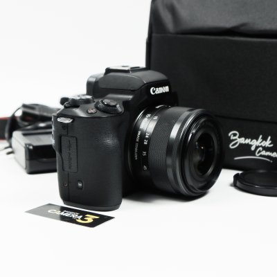 Canon EOS M50