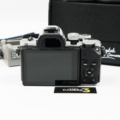 Olympus EM10 II