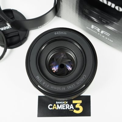 RF50mm F1.8 STM