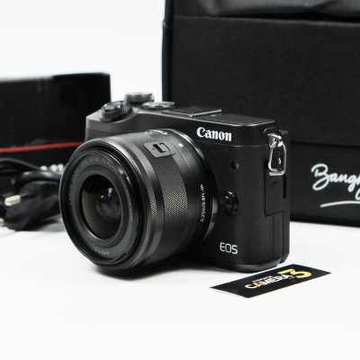 Canon EOS M6