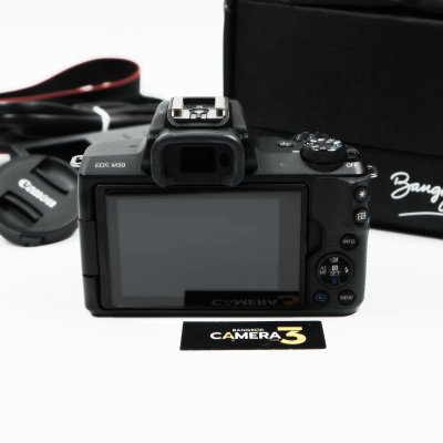 Canon EOS M50