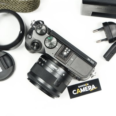 Canon EOS M6
