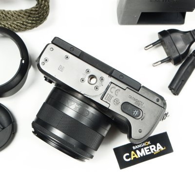 Canon EOS M6