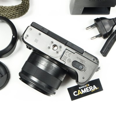 Canon EOS M6
