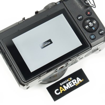 Canon EOS M6
