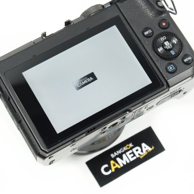 Canon EOS M6