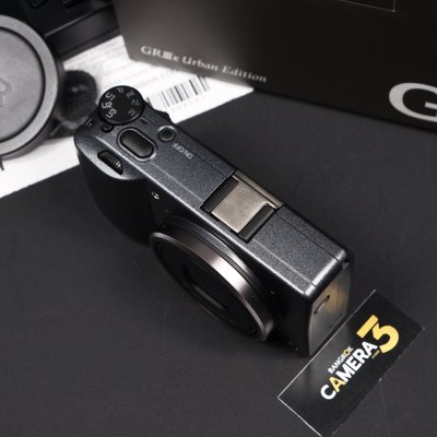 RICOH GRIIIx (Urban Edition)