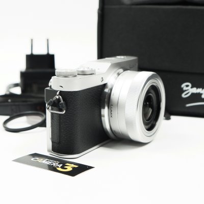 Lumix GF9