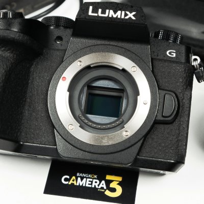 Lumix G90