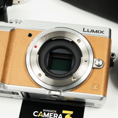 Lumix GX85