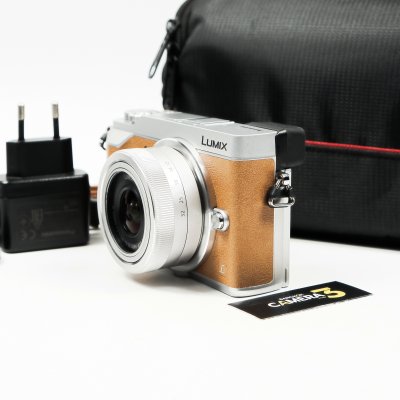 Lumix GX85