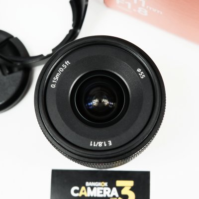 E11mm F1.8