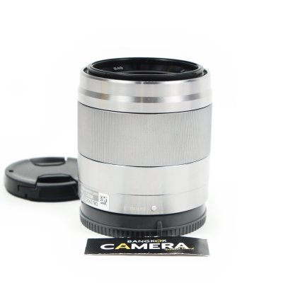 E50mm F1.8 OSS