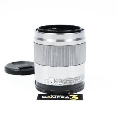 E50mm F1.8 OSS