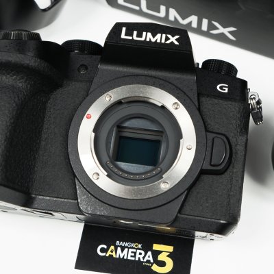 Lumix G90