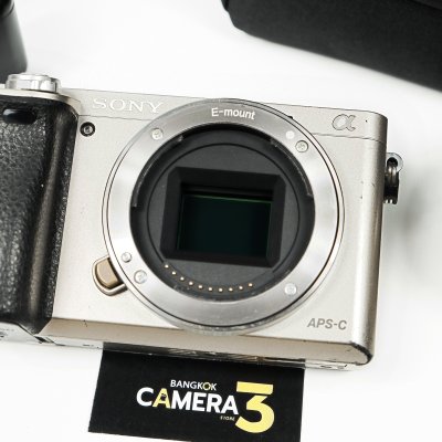 Sony A6000