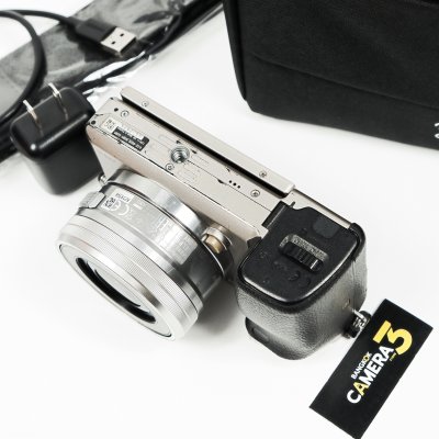 Sony A6000
