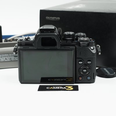 Olympus EM10 II