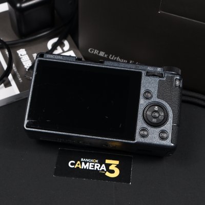 RICOH GRIIIx (Urban Edition)