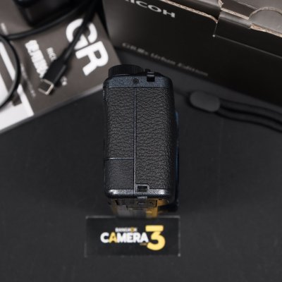 RICOH GRIIIx (Urban Edition)