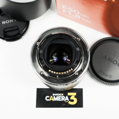 E50mm F1.8 OSS