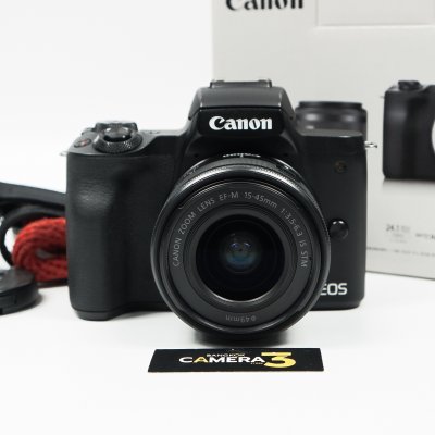 Canon EOS M50