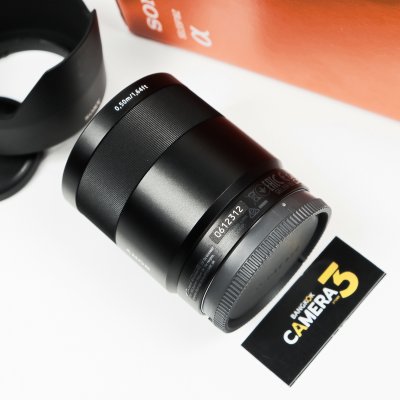 FE55mm F1.8 ZA
