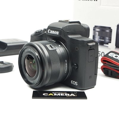 Canon EOS M50