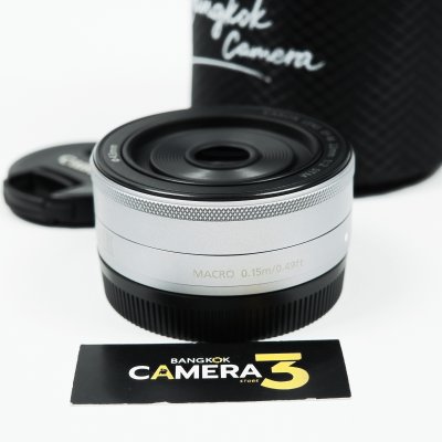 EFM22mm F2 STM