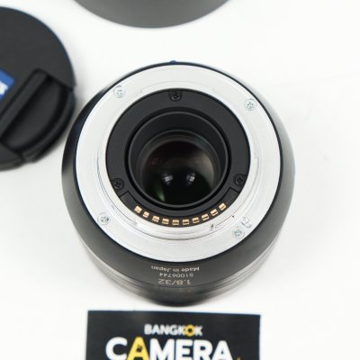 Zeiss Touit 32mm F1.8