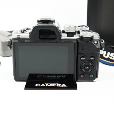 Olympus EM10 II
