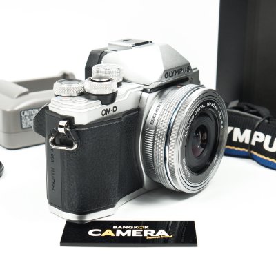 Olympus EM10 II