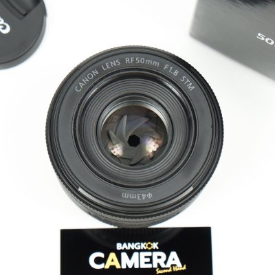 RF50mm F1.8 STM