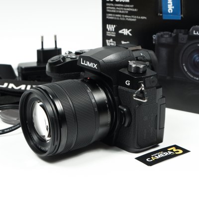 Lumix G90