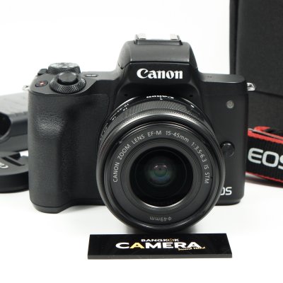 Canon EOS M50