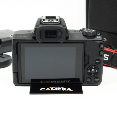 Canon EOS M50