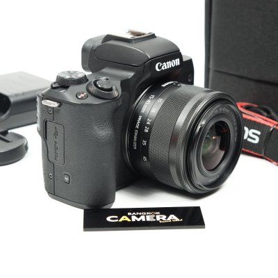 Canon EOS M50