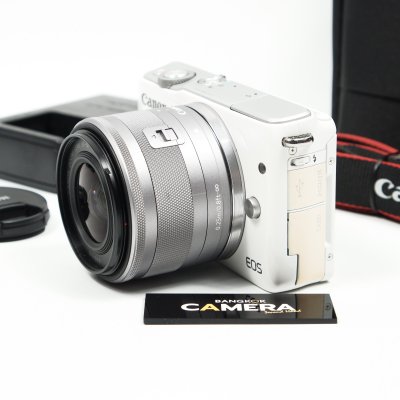 Canon EOS M10